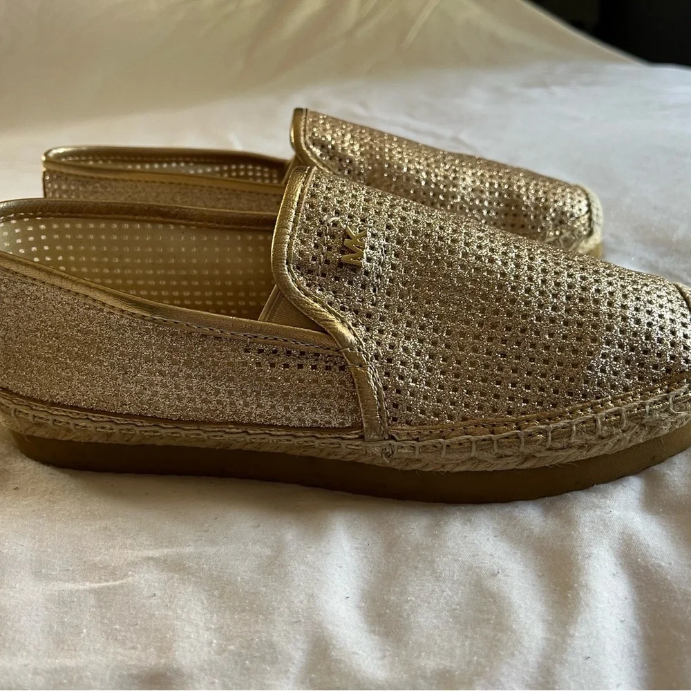 Michael Kors Hastings Metallic Linen Slip on Gold Espadrille Loafer Womens sz 6M